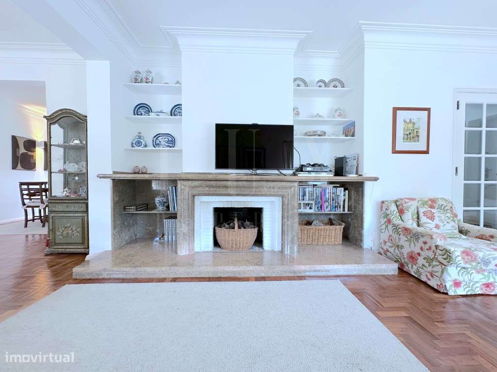 MORADIA DE CHARME EM LOCALIZAÇÃO NOBRE DE CASCAIS-13