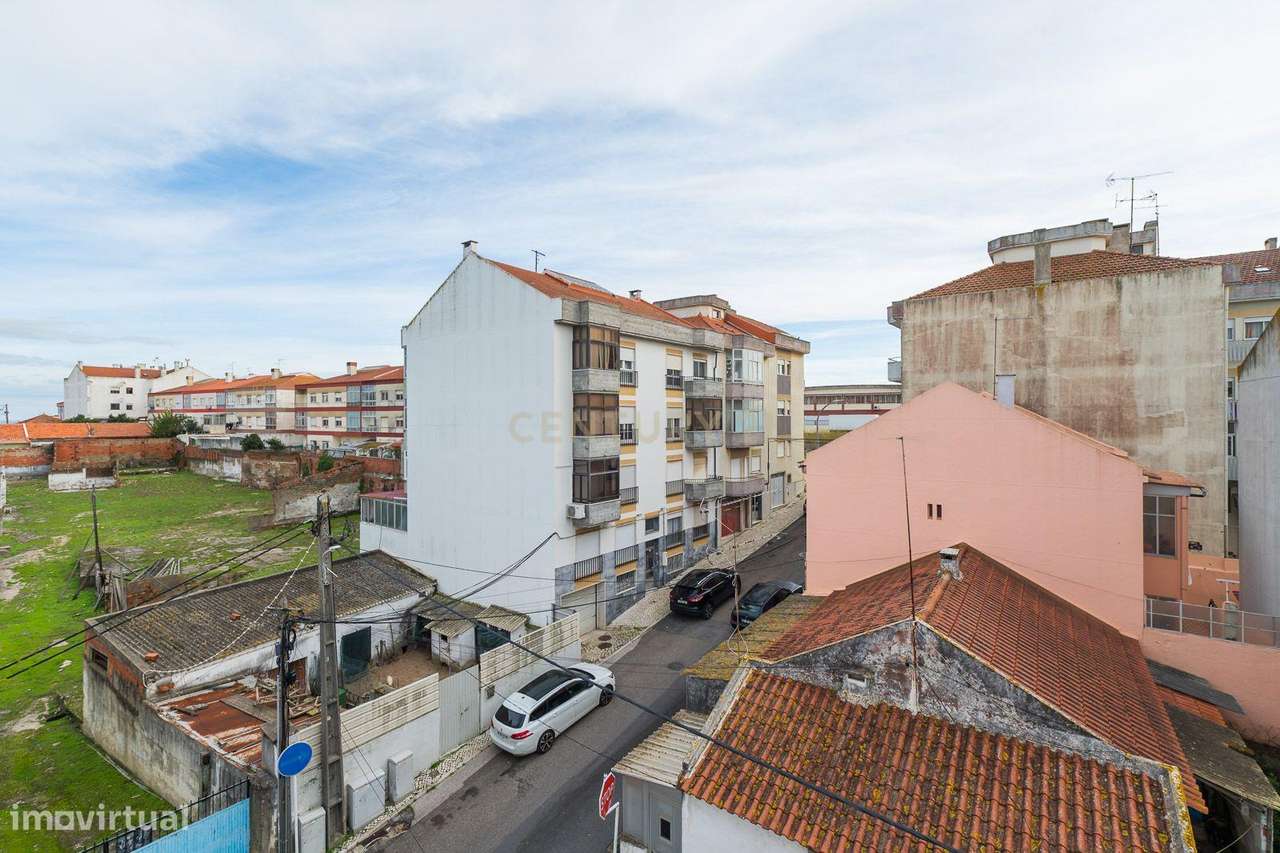 T2 com Terraço em São João da Talha-22