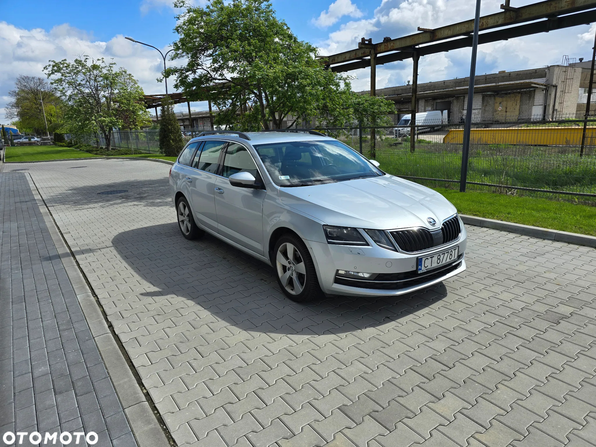 Skoda Octavia 2.0 TDI SCR Style DSG - 4