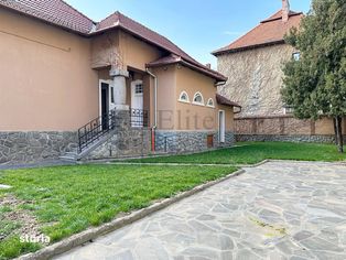 Casa singura in curte ultracentral in Oradea - Imagine principală: 2/12