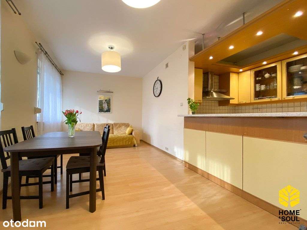 Doskonale skomunikowane mieszkanie blisko lasku.-1