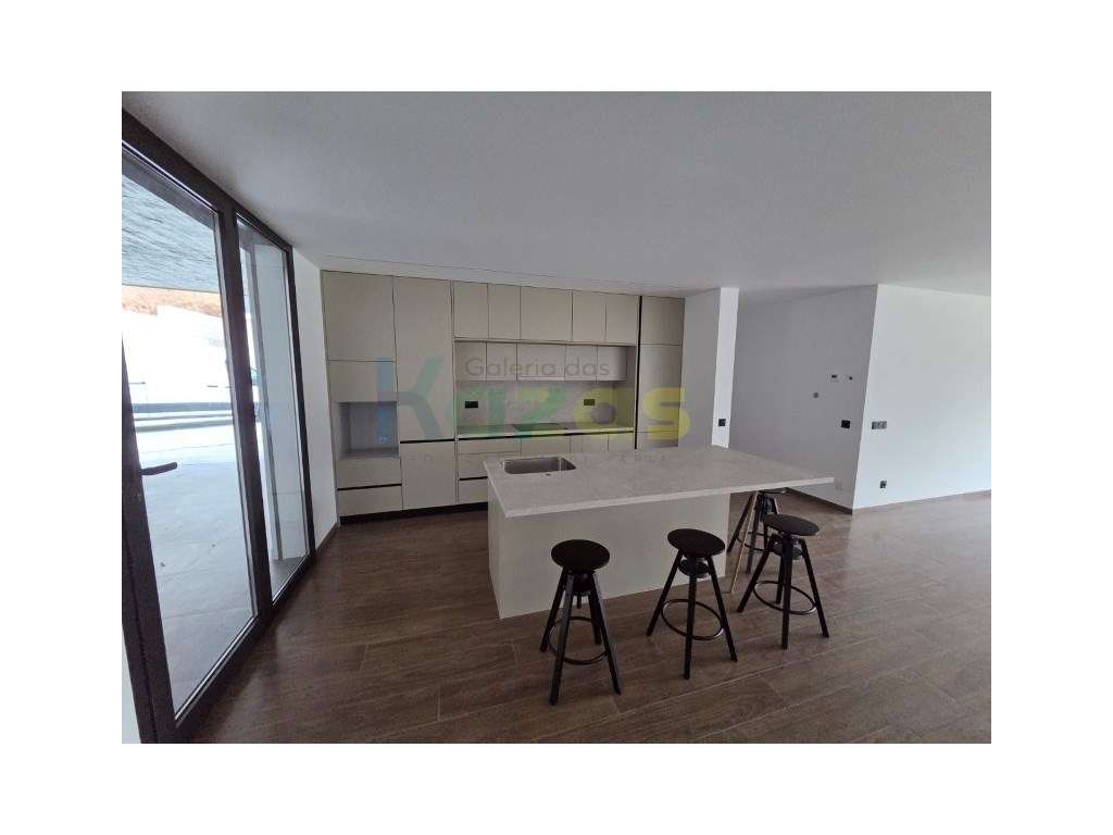 Moradia Individual, Térrea T3+1, em fase final de Construção.-8