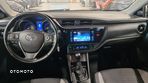 Toyota Auris 1.6 Premium Comfort - 11