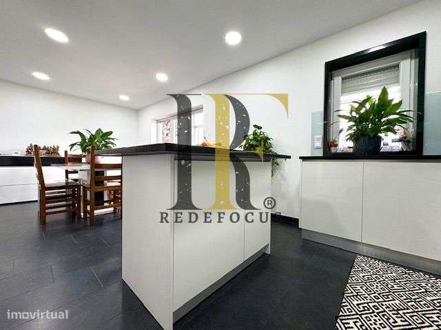 Apartamento T3 Renovado em Mozelos-8