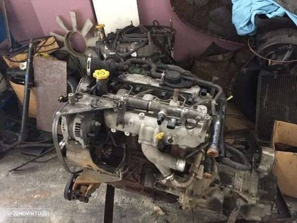 Motor + caixa de velocidades Chrysler Voyager 2.5 crd - 3