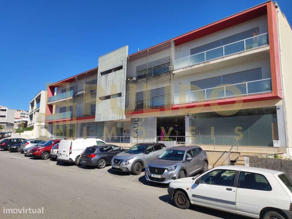 Garagem fechada, ampla e com fácil acesso (até 4 unidades disponíveis)-12