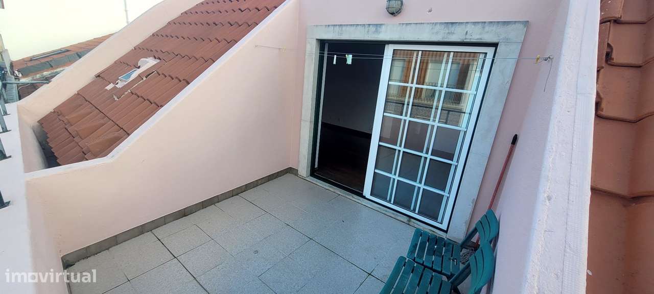 T1 com terraço e cozinha equipada em Belém - Grande imagem: 4/37