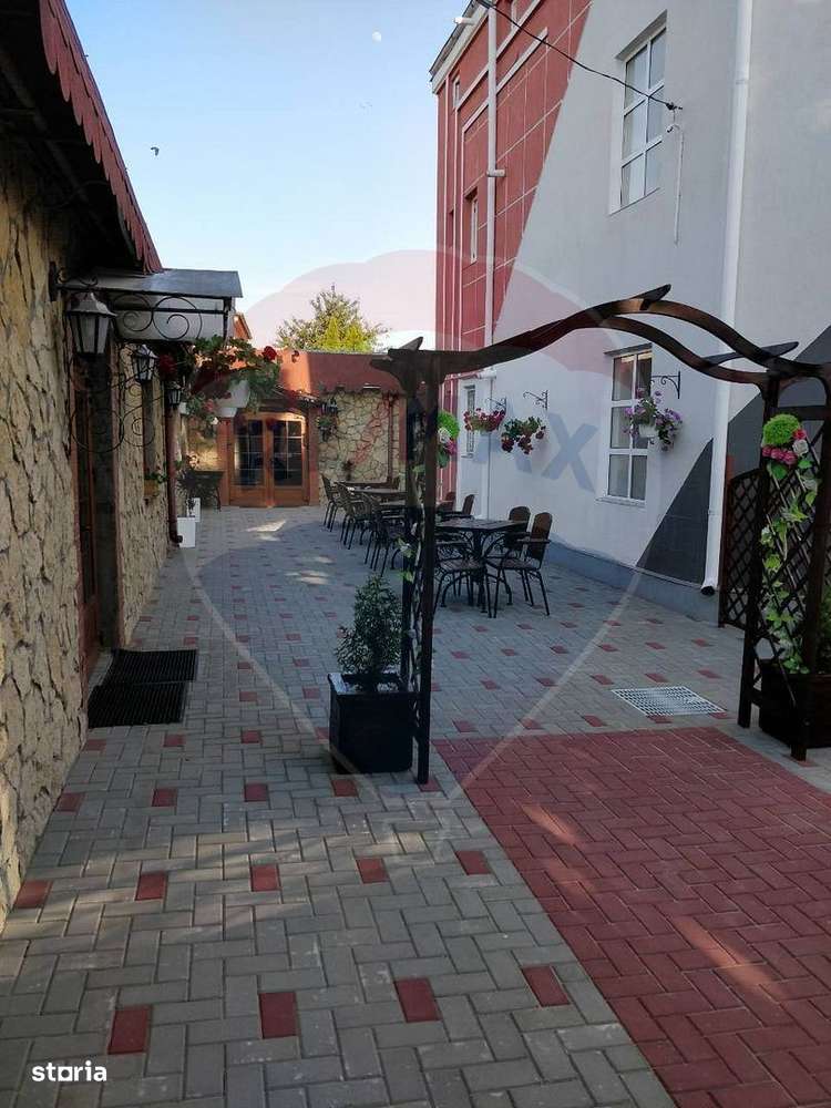 Spațiu comercial de 350 mp de vânzare în zona Piața Centrală Galați - Imagine principală: 4/6