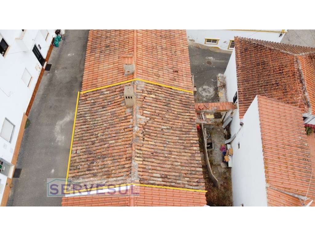 Casa Tipica para renovar no centro da Aldeia de Saboia, concelho de... - Grande imagem: 4/21