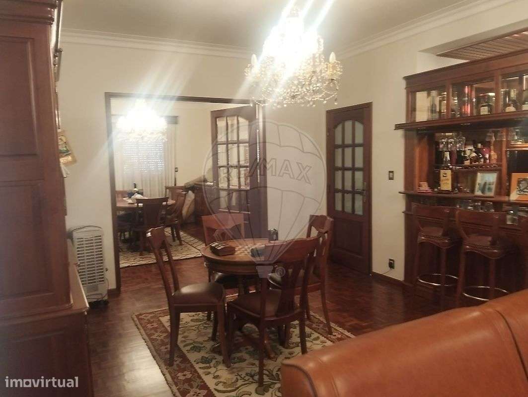 Moradia T5 para venda-24