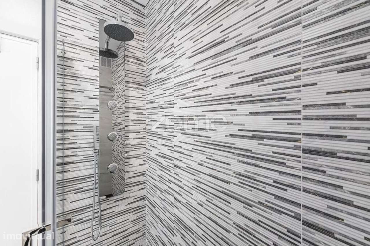 Apartamento luminoso T2+1 com varanda na Avenida Rodrigues de Freitas-23