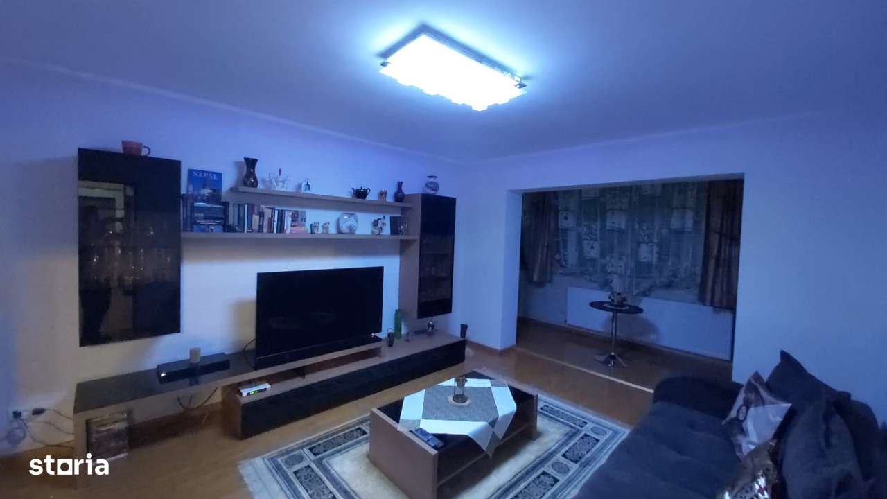 Apartament 4 camere / Zona UltraCentrala / Etaj 1 / - Imagine principală: 1/17