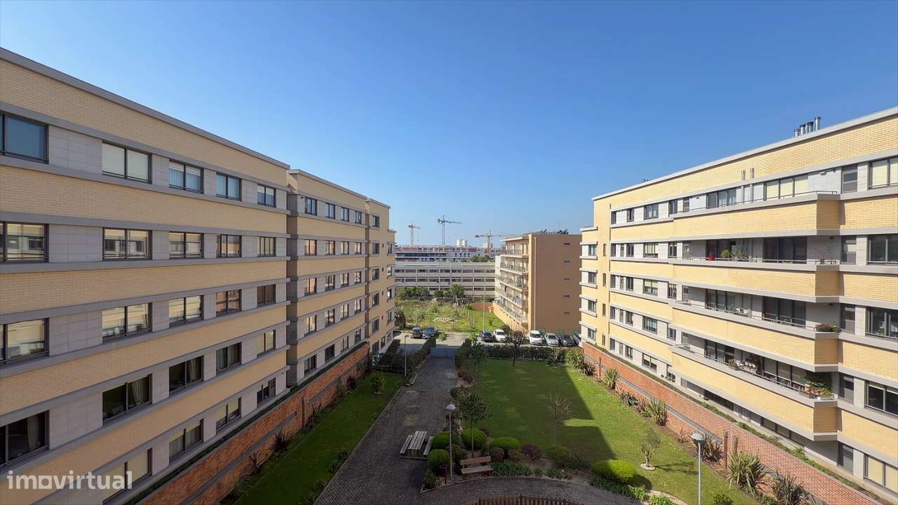 Apartamento T2 no Páteo das Buganvílias, Prelada, Ramalde, Porto - Grande imagem: 4/16