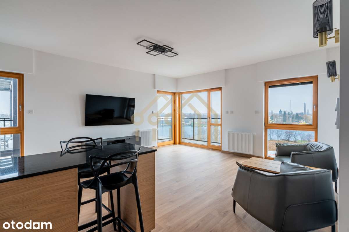 Apartament z bezpośrednim widokiem na Port Gdański-0