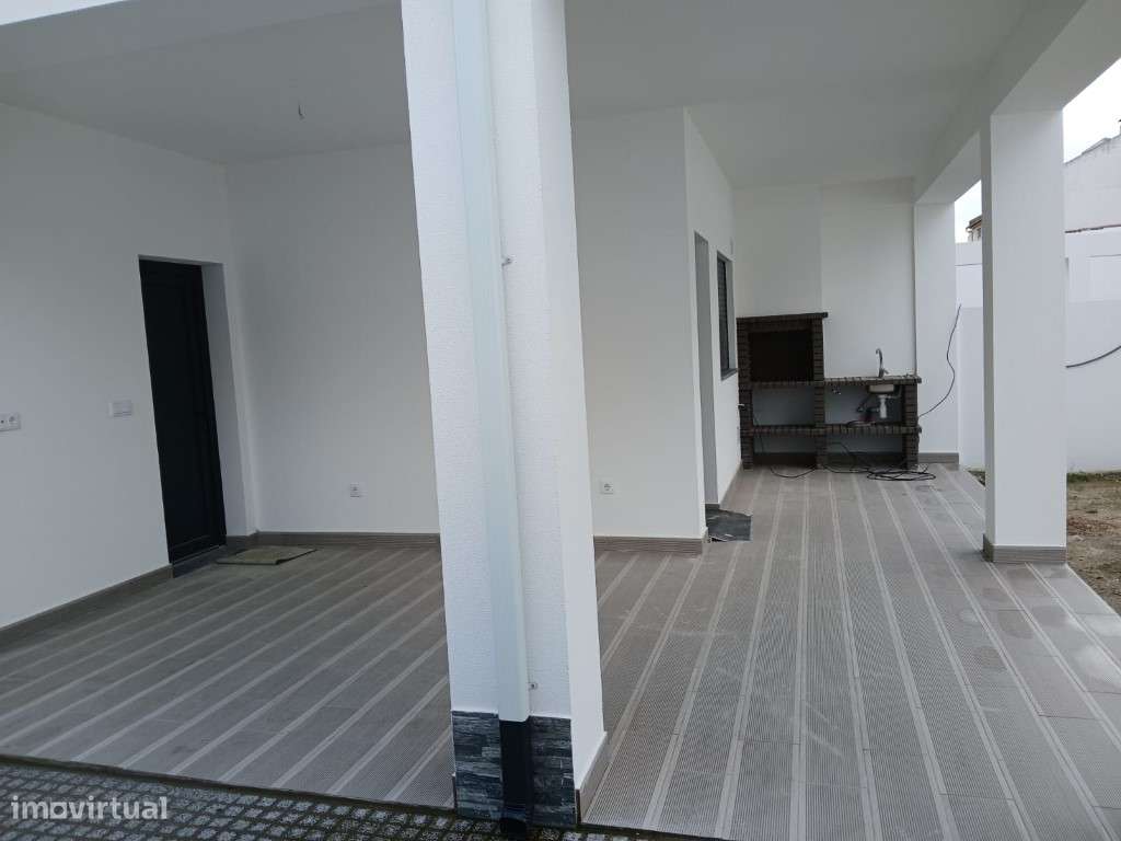 Moradia T3 em Fernão Ferro-7