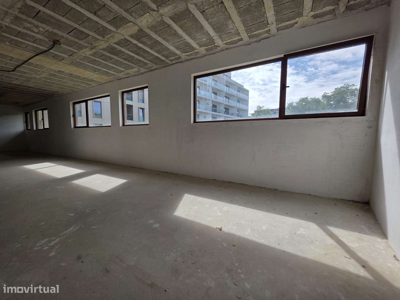 Espaço Comercial – Águas Santas, Maia-16