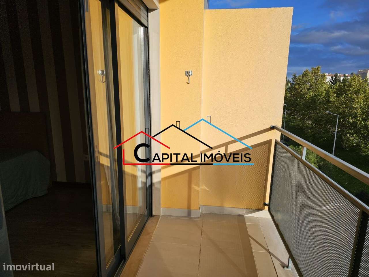 Apartamento T3 com suíte, varandas, garagem e arrecadação-21