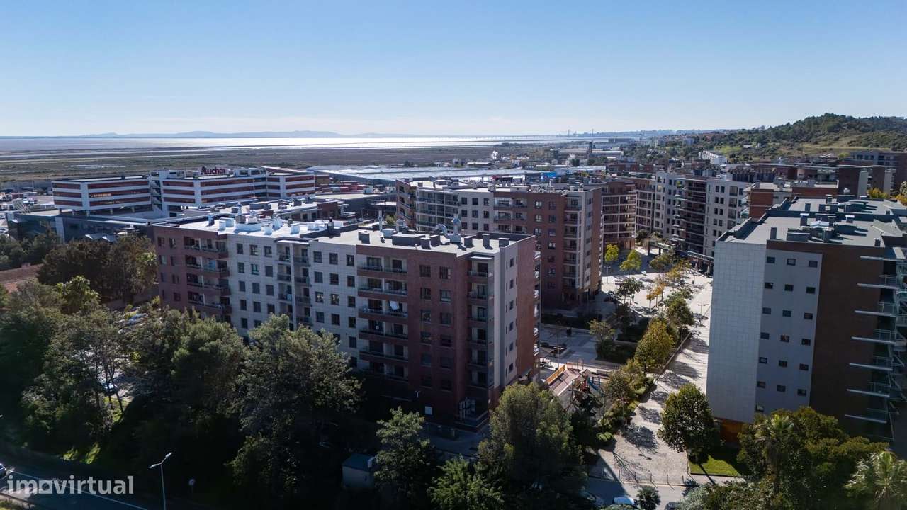 T3 exclusivo na Urbanização da Malvarosa-28