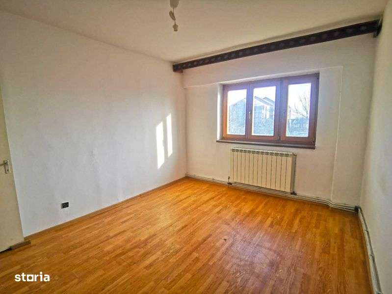 Apartament Ultracentral 4 camere Tandarei - Imagine principală: 4/8