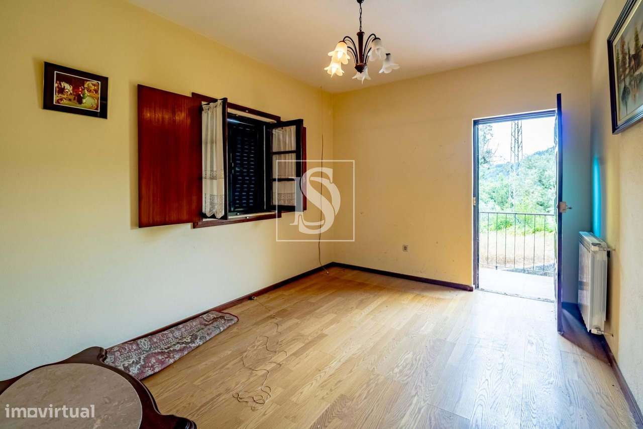 Moradia T3 em Vila Chã do Marão-19