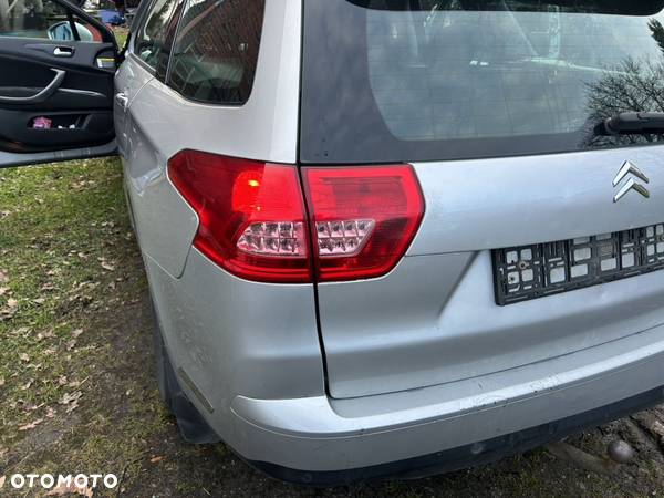 CITROEN C5 III X7 08-  LAMPA TYŁ LEWA TYLNA PRAWA NAROŻNA - 1