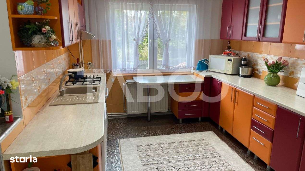 Casa individuala 240 mp cu teren 1.200 mp de vanzare in Talmaciu - Imagine principală: 5/19