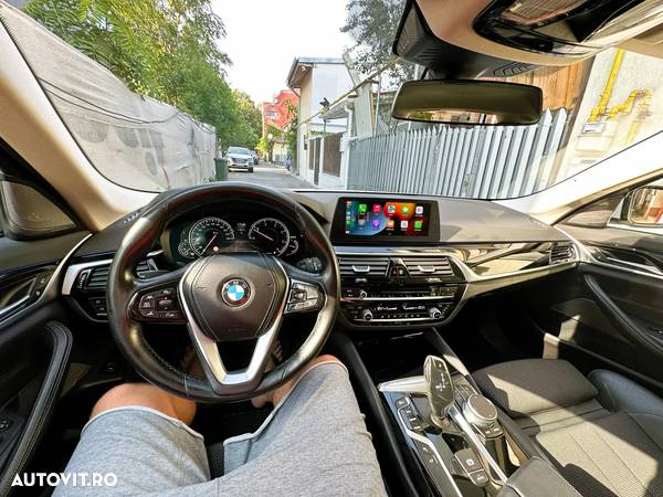 BMW Seria 5 520d Touring Aut. Sport Line - 4