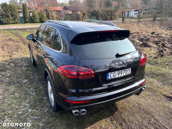 Porsche Cayenne S Diesel Platinum Edition - 12