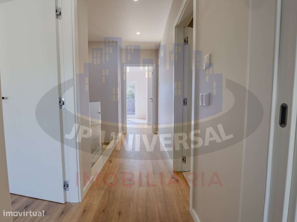 Moradia T3 Exclusivas , Garagem, Jardim e Acabamentos de Luxo-22