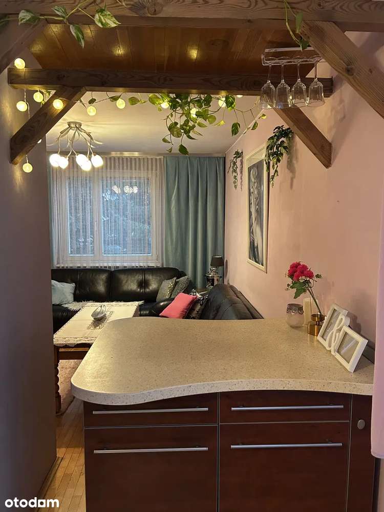 Klimatyczne 3-pokojowe mieszkanie z balkonem-6