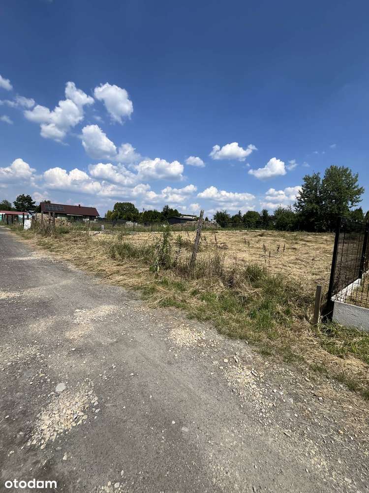 Duża, ustawana działka pod zabudowę w Rybnej-3