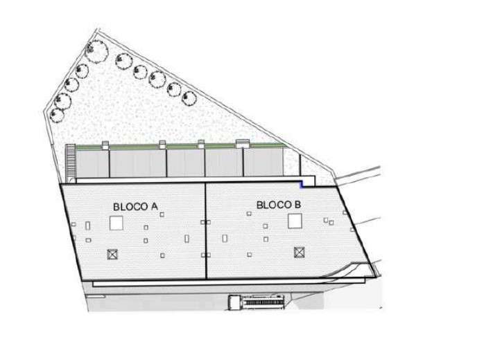 Apartamento T0 com garagem e elevador em Paranhos-6