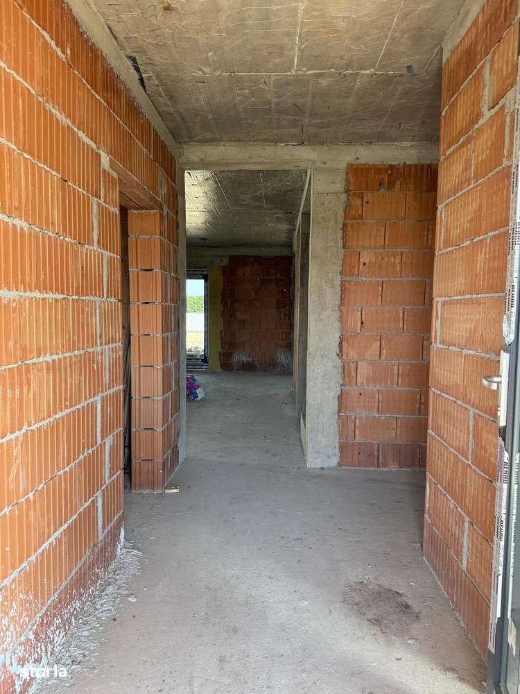 Casa individuala- 3 dormitoare - teren mare -Dumbravita - Imagine principală: 2/14