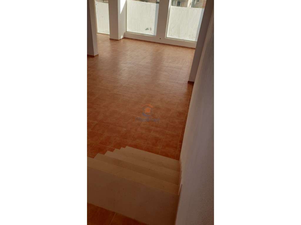 Loja Comercial com Terraço no Barreiro - Grande imagem: 4/12