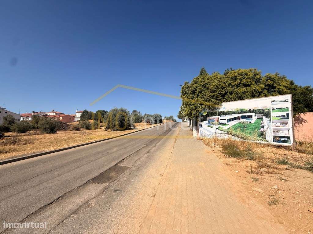 Moradia T4Térrea | Na prestigiada zona do Bonito, Entroncamento-12