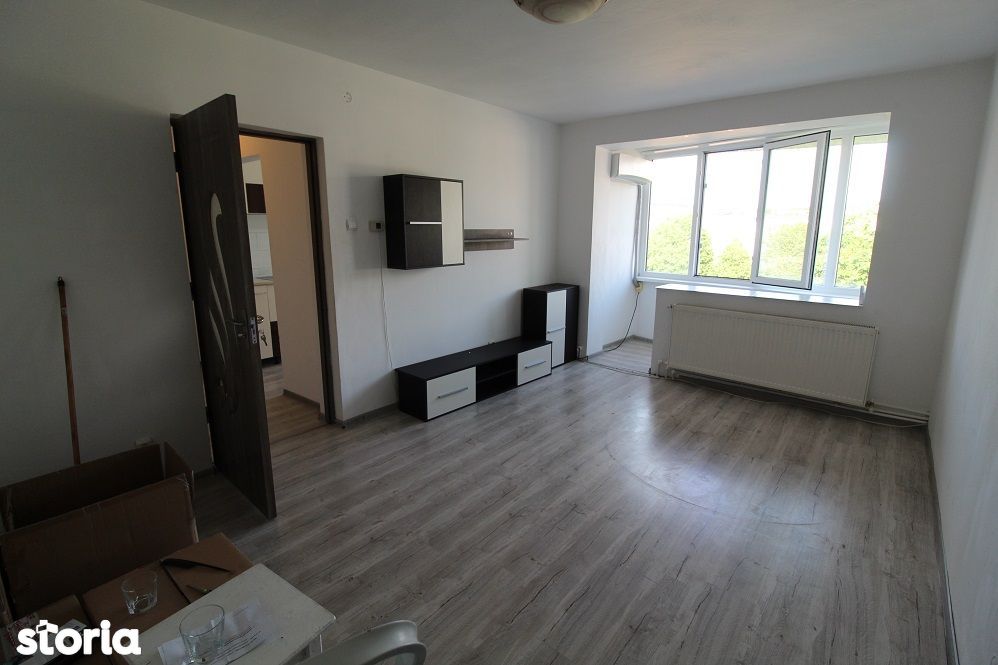 Vând apartament 2 camere Hunedoara, zona Vila Hd-str. Munteniei, 45mp