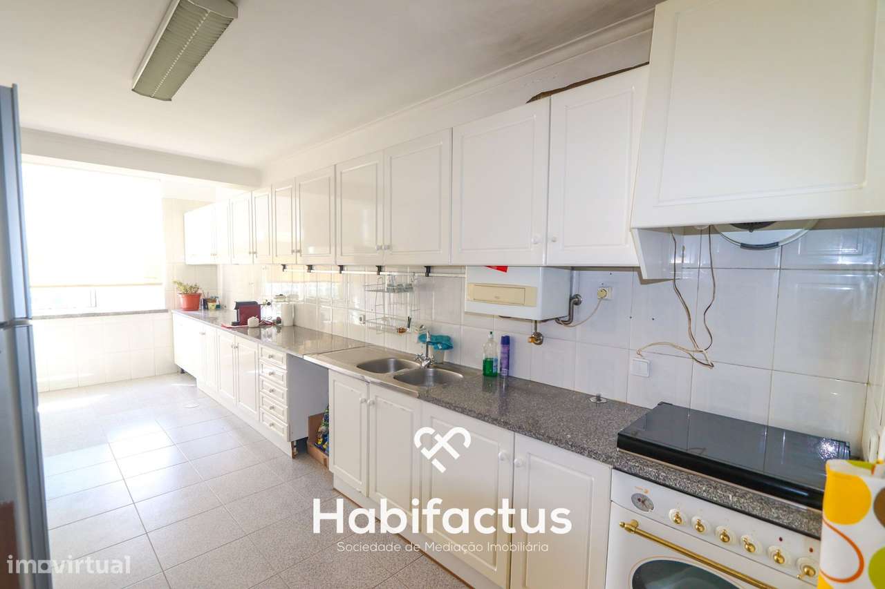 Apartamento T3+1 Duplex para  venda em Marzovelos.-3