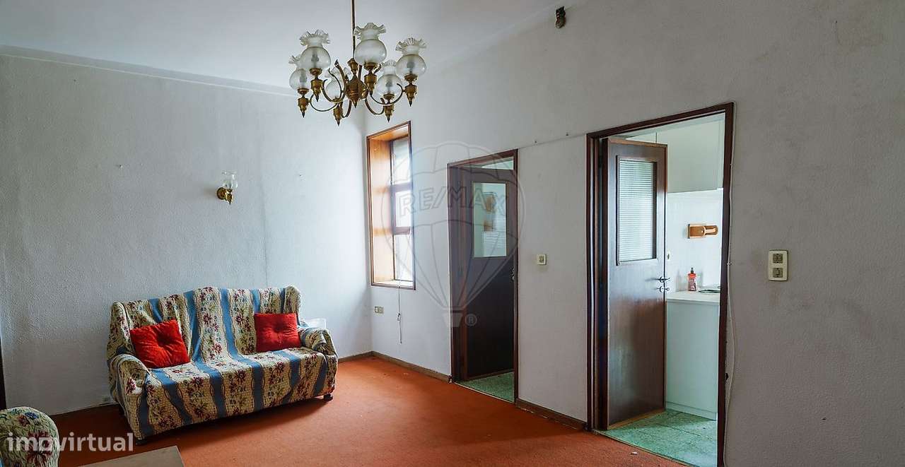 Moradia T8 para venda-10