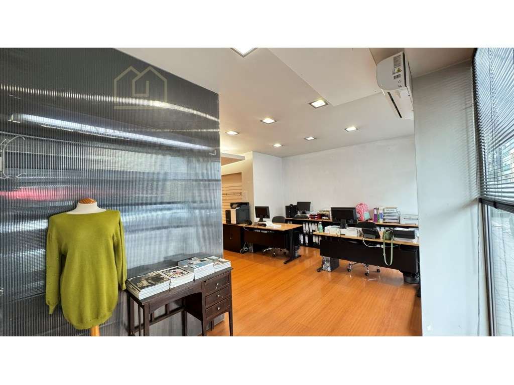 Espaço Comercial para comprar na Rua Antero de Quental, Paranhos, P... - Grande imagem: 2/20