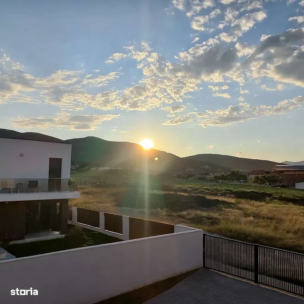 Casa moderna tip vilă în Alba Iulia – zona Schit/Mamut; str Sliven - Imagine principală: 4/16