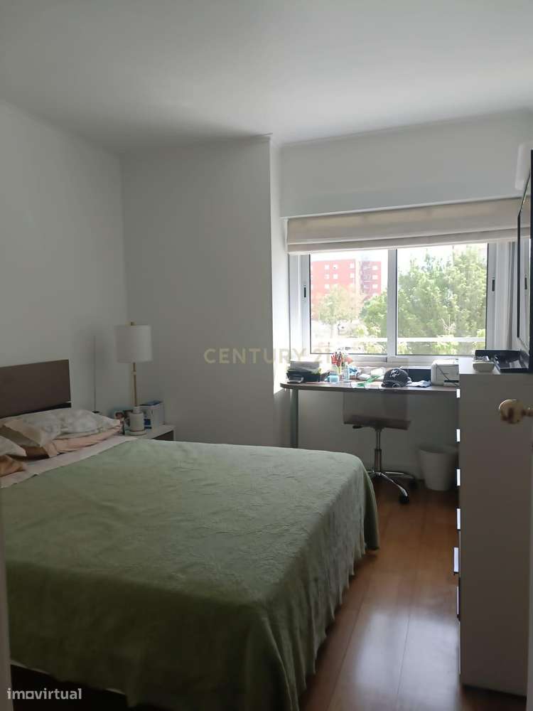 Apartamento T3 moderno junto ao Parque das Conchas-18