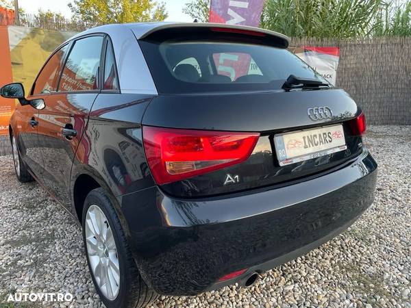 Audi A1 Sportback 1.6 TDI Stronic Ambition - 14