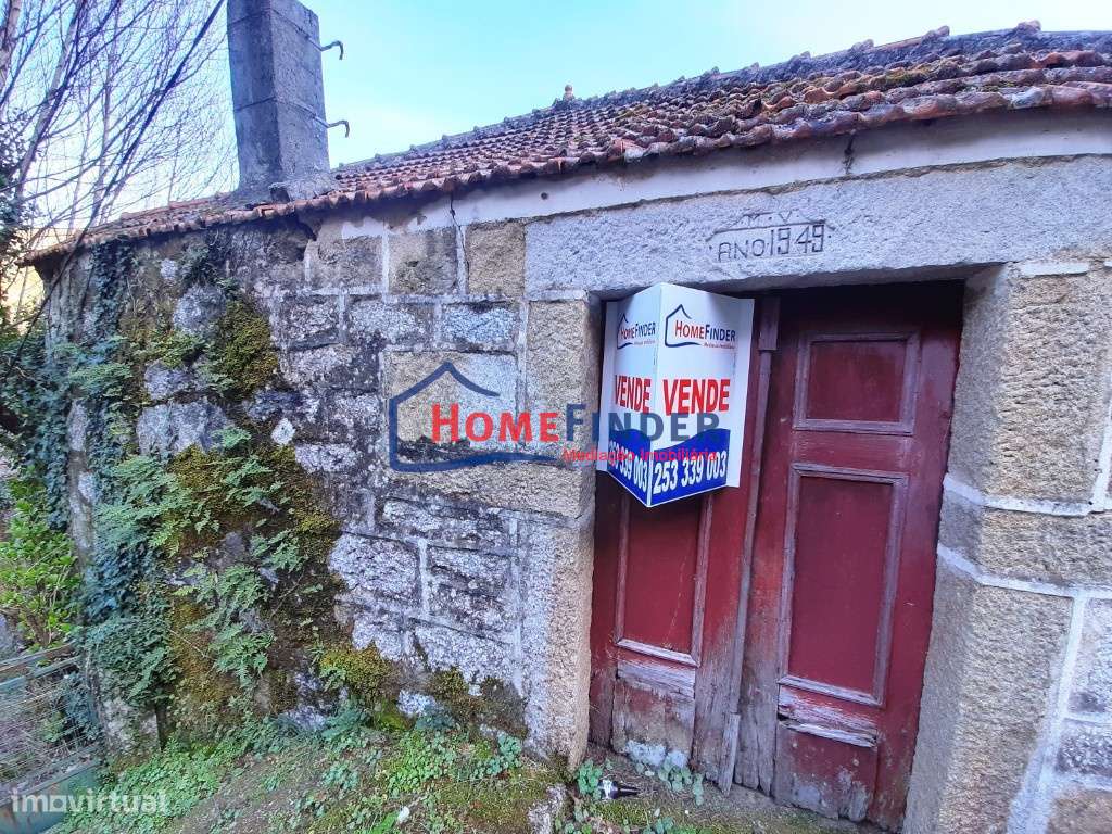 Moradia para Restauro - Fiães, Melgaço-39