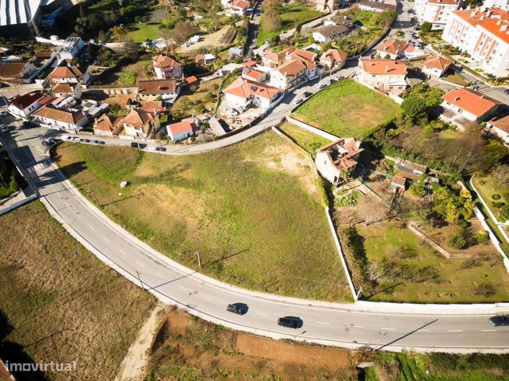 Terreno urbano com duas frentes para construção, em Oliveira de Aze... - Grande imagem: 4/7