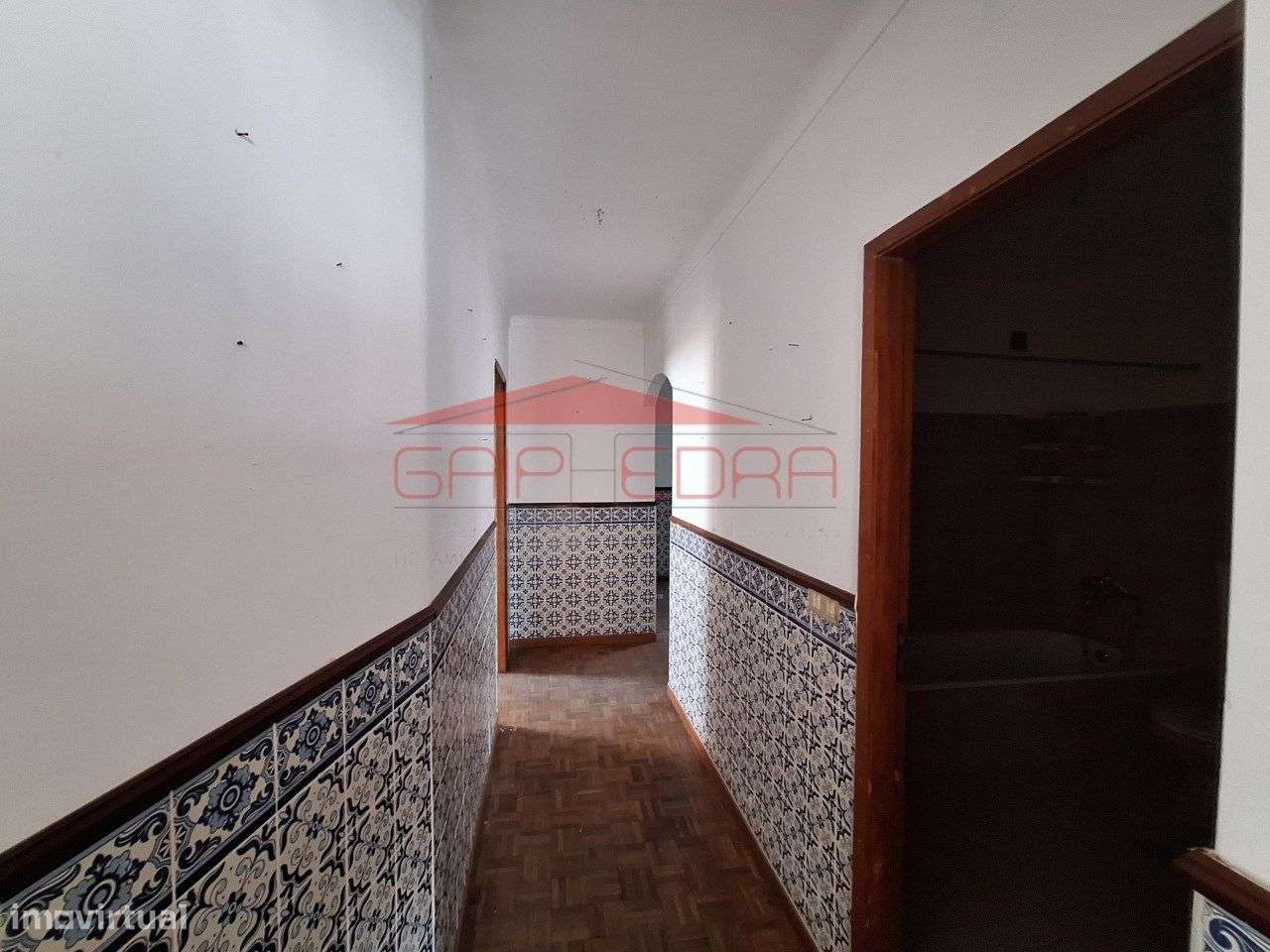 Apartamento T3 com arrumo no sótão no centro da cidade de Gouveia-13