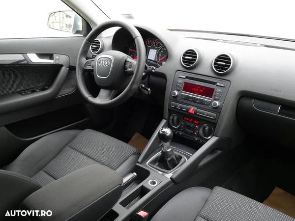 Audi A3 Sportback 2.0 TDI Ambition - 17