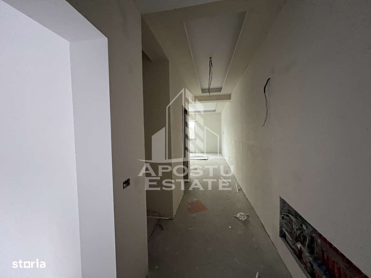 DUPLEX DE VANZARE cu suprafata foarte generoasa in Giarmata Mare - Imagine principală: 4/10