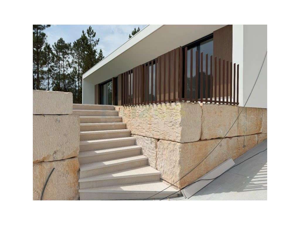 Moradia Individual, Térrea T3+1, em fase final de Construção.-6