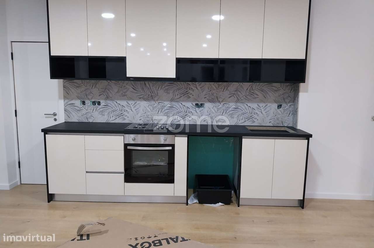 Apartamento, 115 m², Seia, São Romão e Lapa dos Dinheiros - Grande imagem: 2/13