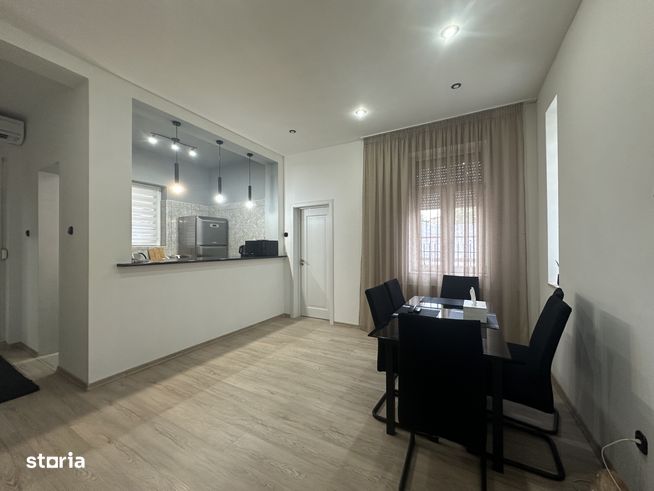 Agentia imobiliara VIGAFON vinde casa 5 camere Sud-2